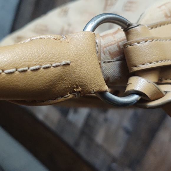 Tommy Hilfiger Tan Shoulder Bag - Picture 11 of 17